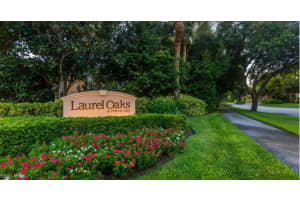 853 Tanbark Dr 202, Naples