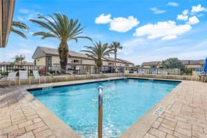 5770 Trailwinds Dr 213, Fort Myers