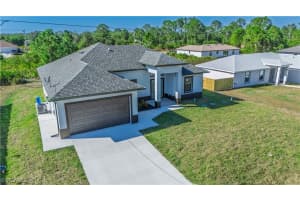 510 Cottonwood Avenue, Lehigh Acres, FL 33974 Sold 05/16/25