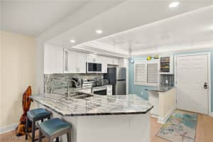 979 E Gulf Dr D441, Sanibel