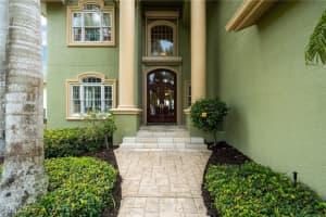 5701 Harborage Drive, Fort Myers, FL 33908 - MLS#225025088
