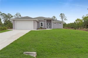 400 Leroy Avenue, Lehigh Acres, FL 33972 Sold 04/24/25