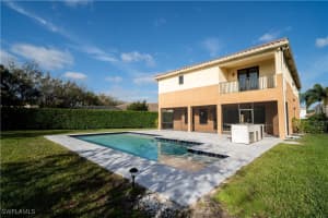 3163 Pacific Drive, Naples, FL 34119 Sold 05/22/25