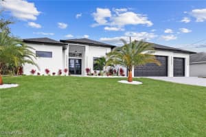 807 11th Court, Cape Coral, FL 33991 Sold 07/23/25