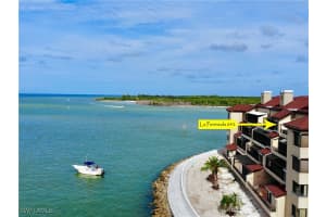 642 La Peninsula Boulevard, Naples, FL 34113 - MLS#225025200