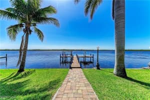 3790 Peace River Dr, Punta Gorda