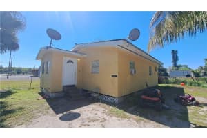 1043 Lee Street, Moore Haven, FL 33471 Sold 08/11/25