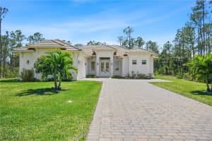 25340 Divot Dr, Bonita Springs