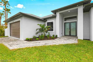 318 15th Terrace, Cape Coral, FL 33990 - MLS#225025374