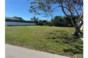 1364 Freeport Avenue, Marco Island, FL 34145 - MLS#225025454