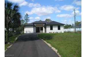 2347 Desoto Boulevard, Naples, FL 34117 Sold 06/18/25