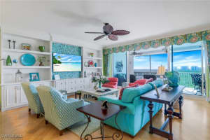 425 Dockside Drive, Naples, FL 34110 Sold 04/28/25