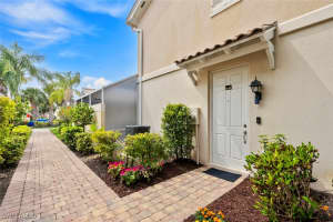 15581 Latitude Drive, Bonita Springs, FL 34135 Sold 07/31/25