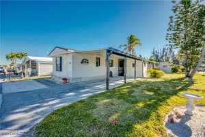7126 Ladyfish Dr, St James City