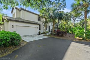 27021 Oakwood Lake Drive, Bonita Springs, FL 34134 - MLS#225025577