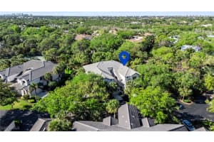 27021 Oakwood Lake Drive, Bonita Springs, FL 34134 - MLS#225025577