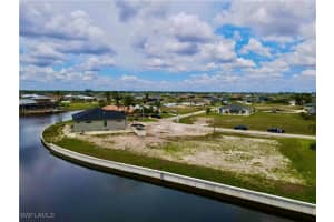 1246 36th Avenue, Cape Coral, FL 33993 Sold 10/20/25