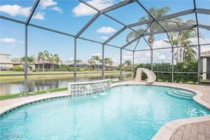6895 Del Mar Ter, Naples