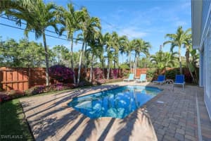 583 91st Avenue, Naples, FL 34108 - MLS#225025605