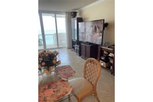 5601 COLLINS Avenue, Miami Beach, FL 33140 - MLS#225025615