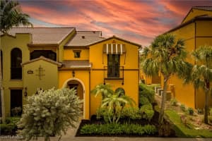 9072 Covina Dr N 5505, Naples