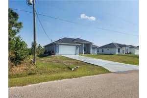 406 Muriel Street, Lehigh Acres, FL 33972 - MLS#225025723