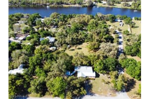 200 Riverview Dr, Labelle
