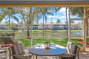 6021 Jonathans Bay Cir 301, Fort Myers