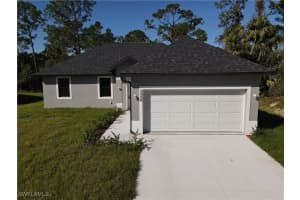 6008 Moss Circle, Labelle, FL 33935 Sold 05/19/25