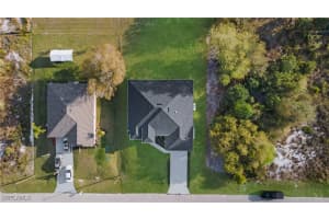 2805 49th St SW, Lehigh Acres, FL 33976 Sold 04/25/25