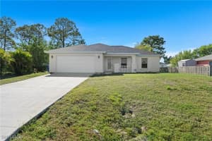 366 Parkdale Boulevard, Lehigh Acres, FL 33974 Sold 04/10/25