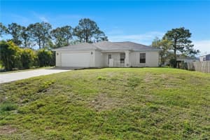 366 Parkdale Boulevard, Lehigh Acres, FL 33974 Sold 04/10/25