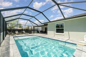844 Sw 37th St, Cape Coral