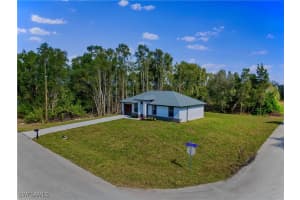 4205 Loraine Avenue, Lehigh Acres, FL 33976 Sold 05/01/25