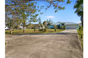 2360 45th Avenue, Naples, FL 34120 Sold 07/23/25