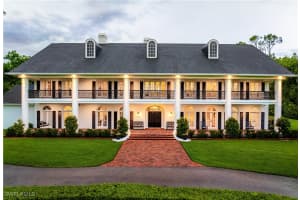 13189 VALEWOOD Drive, Naples, FL 34119 - MLS#225026257