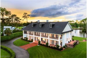 13189 VALEWOOD Drive, Naples, FL 34119 - MLS#225026257