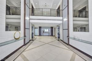 6585 NICHOLAS Boulevard, Naples, FL 34108 - MLS#225026259