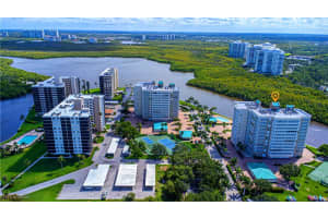 21 Bluebill Ave 902, Naples