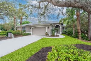 1195 Imperial Dr 56, Naples