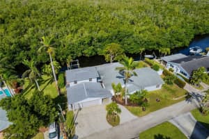 134 Crescent Drive, Fort Myers, FL 33919 - MLS#225026369