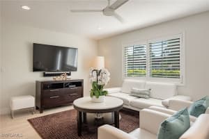 705 Neapolitan Way, Naples, FL 34103 - MLS#225026398
