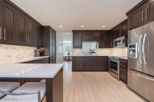 705 Neapolitan Way, Naples, FL 34103 - MLS#225026398
