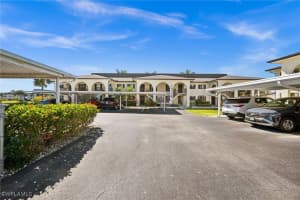 4640 Chantelle Dr N203, Naples