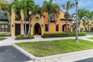 8965 Malibu Ln 802, Naples