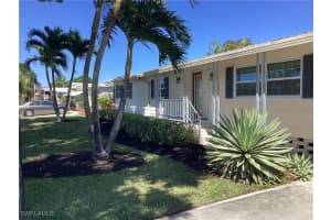 4 Chateau Way, Naples, FL 34112 Sold 09/05/25
