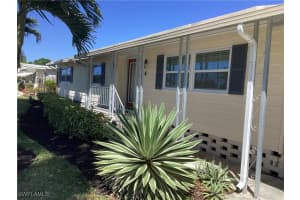 4 Chateau Way, Naples, FL 34112 Sold 09/05/25