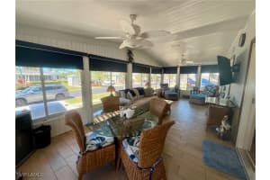 1324 Amethyst Lake Lane, Naples, FL 34114 Sold 04/16/25