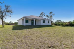 2510 33rd St, Lehigh Acres, FL 33976 Sold 05/30/25
