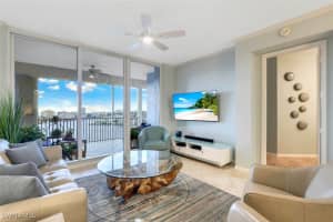 400 Flagship Dr 1006, Naples
